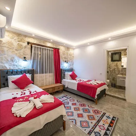 Natilius Villa
